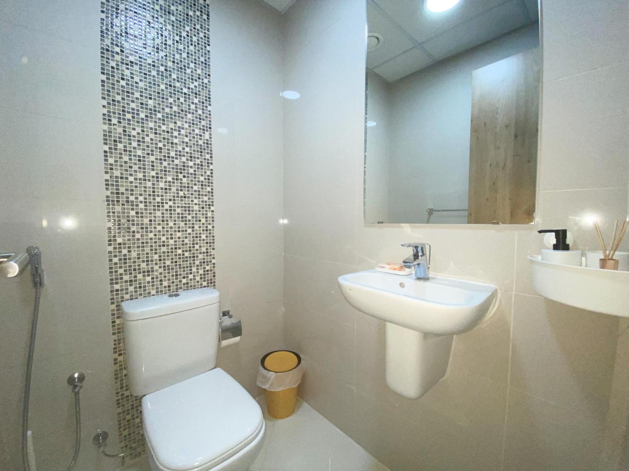 Walk To The Beach Or Enjoy The Amazing View From The Balcony Lägenhet Dubai Exteriör bild
